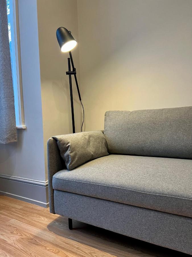 לונדון Lovely 2-Bedroom Victorian Flats מראה חיצוני תמונה
