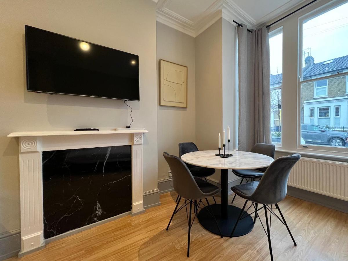 לונדון Lovely 2-Bedroom Victorian Flats מראה חיצוני תמונה